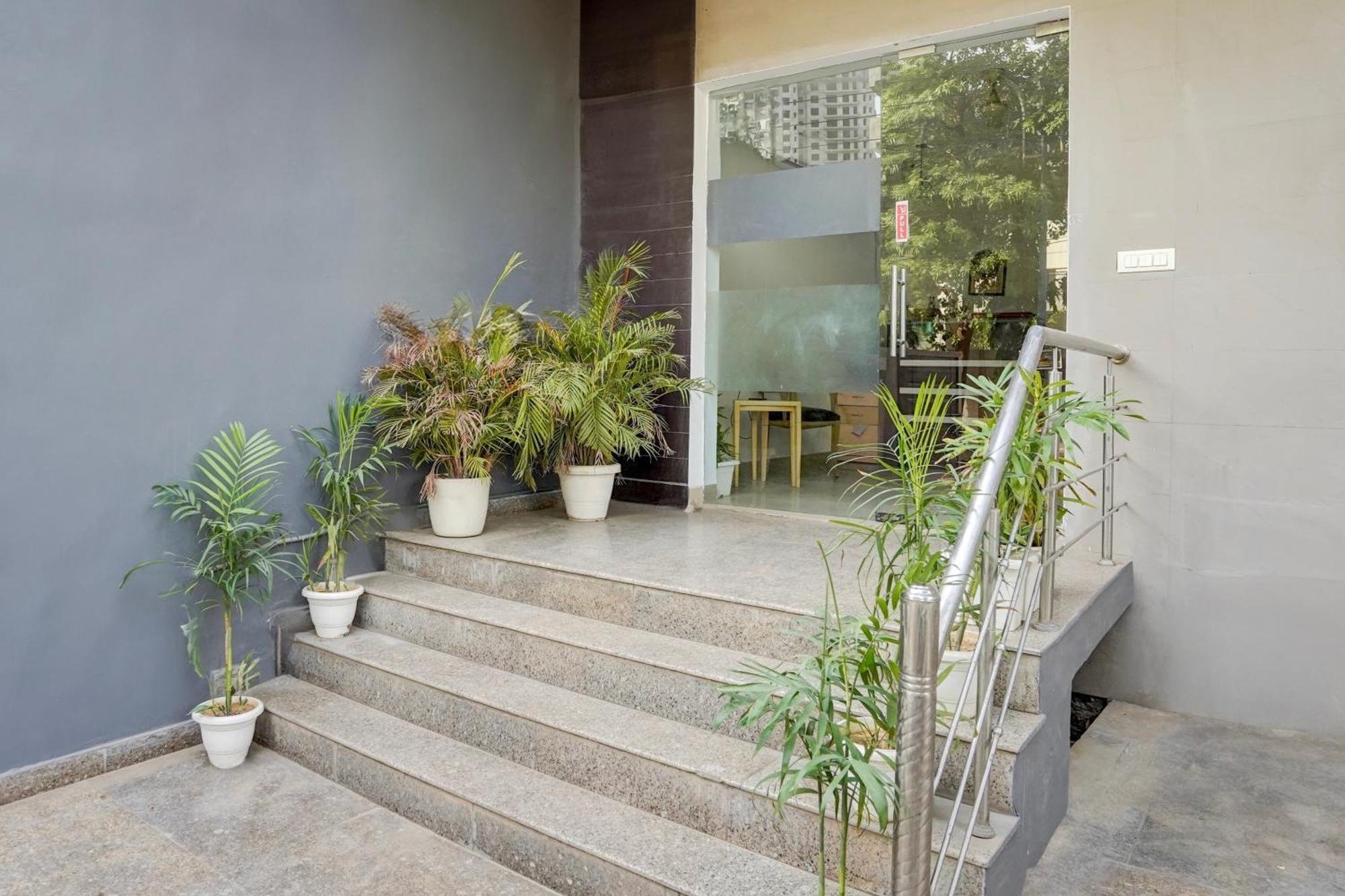 Super Townhouse Sector 53 Golf Course Road Apartment Gurgaon Exterior photo