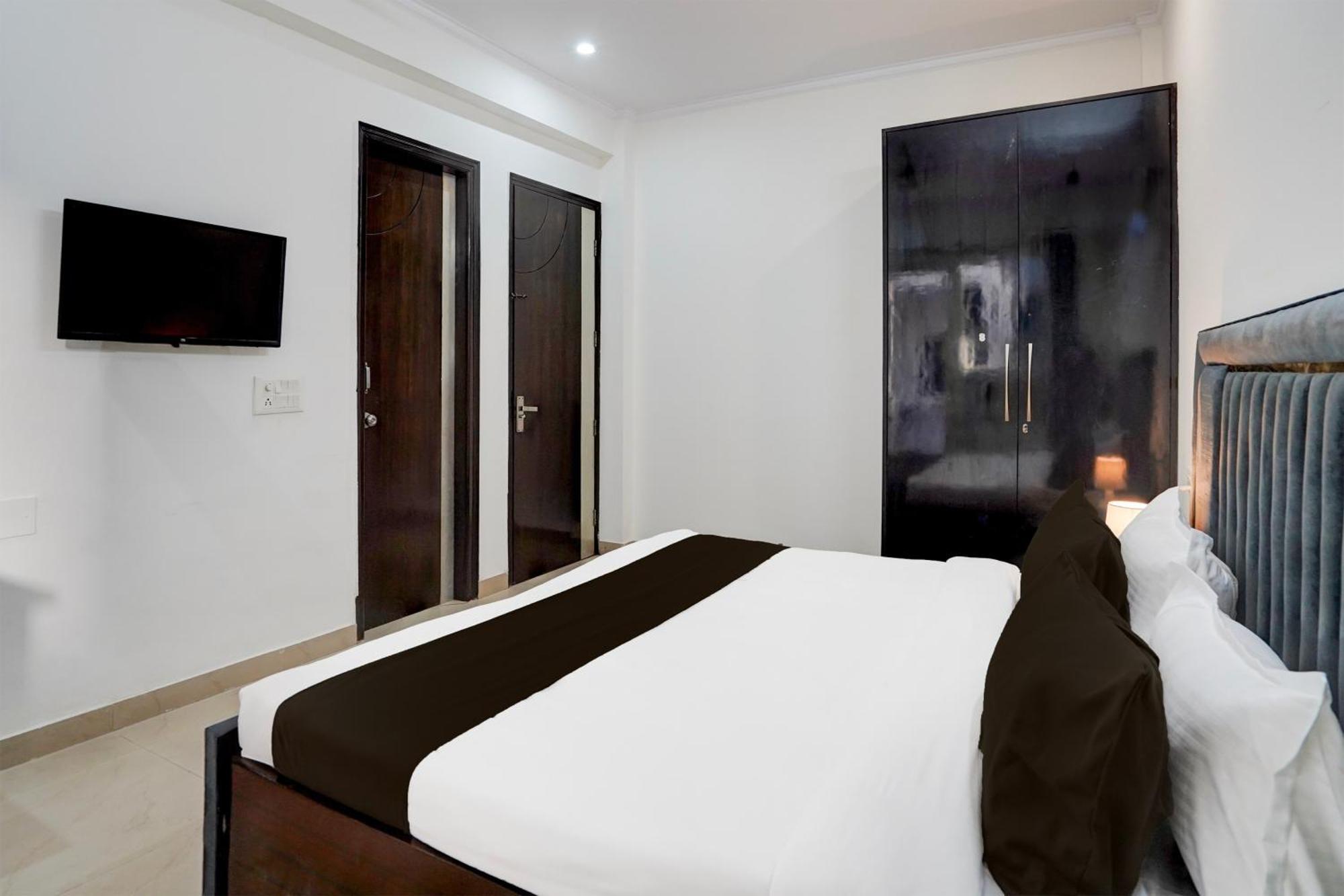 Super Townhouse Sector 53 Golf Course Road Apartment Gurgaon Exterior photo