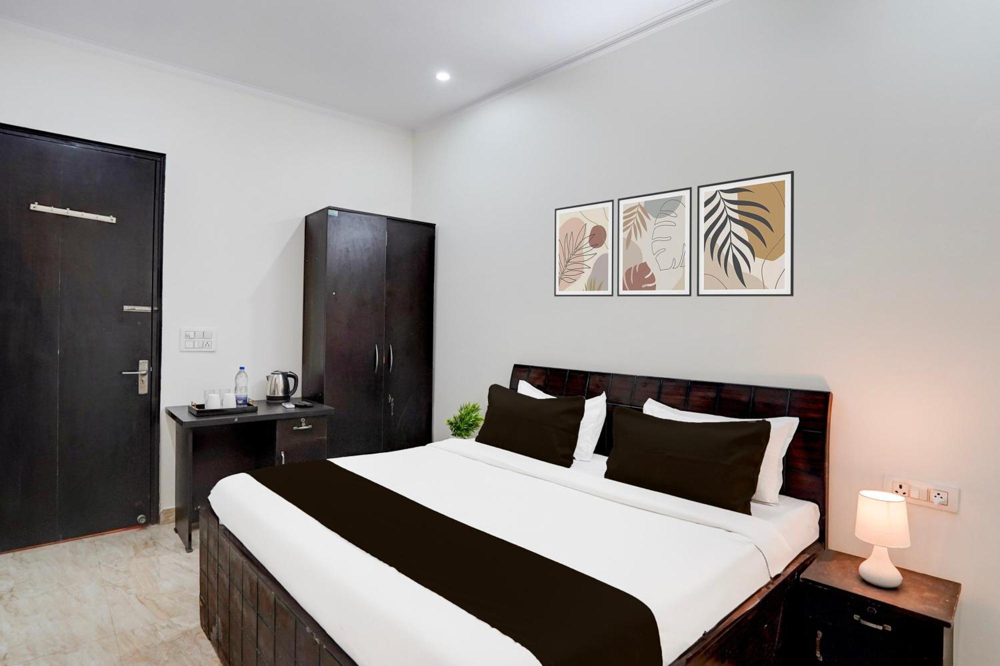 Super Townhouse Sector 53 Golf Course Road Apartment Gurgaon Exterior photo